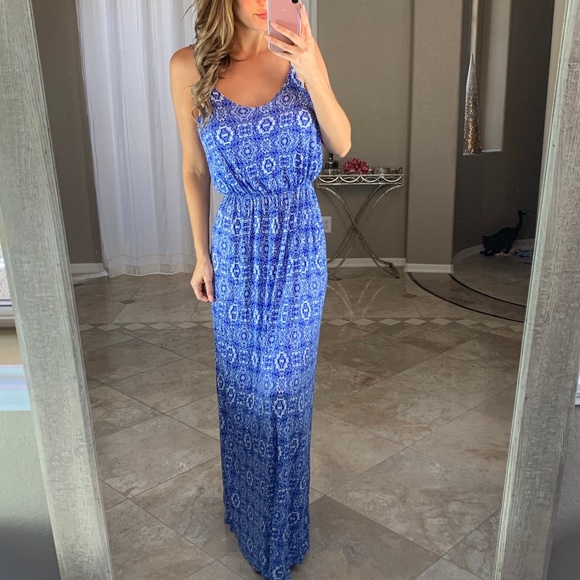 Lush Dresses & Skirts - Nordstrom Lush Blue White Tank V Neck Maxi Dress